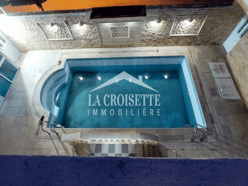 Villa S+4 avec piscine à La Marsa 